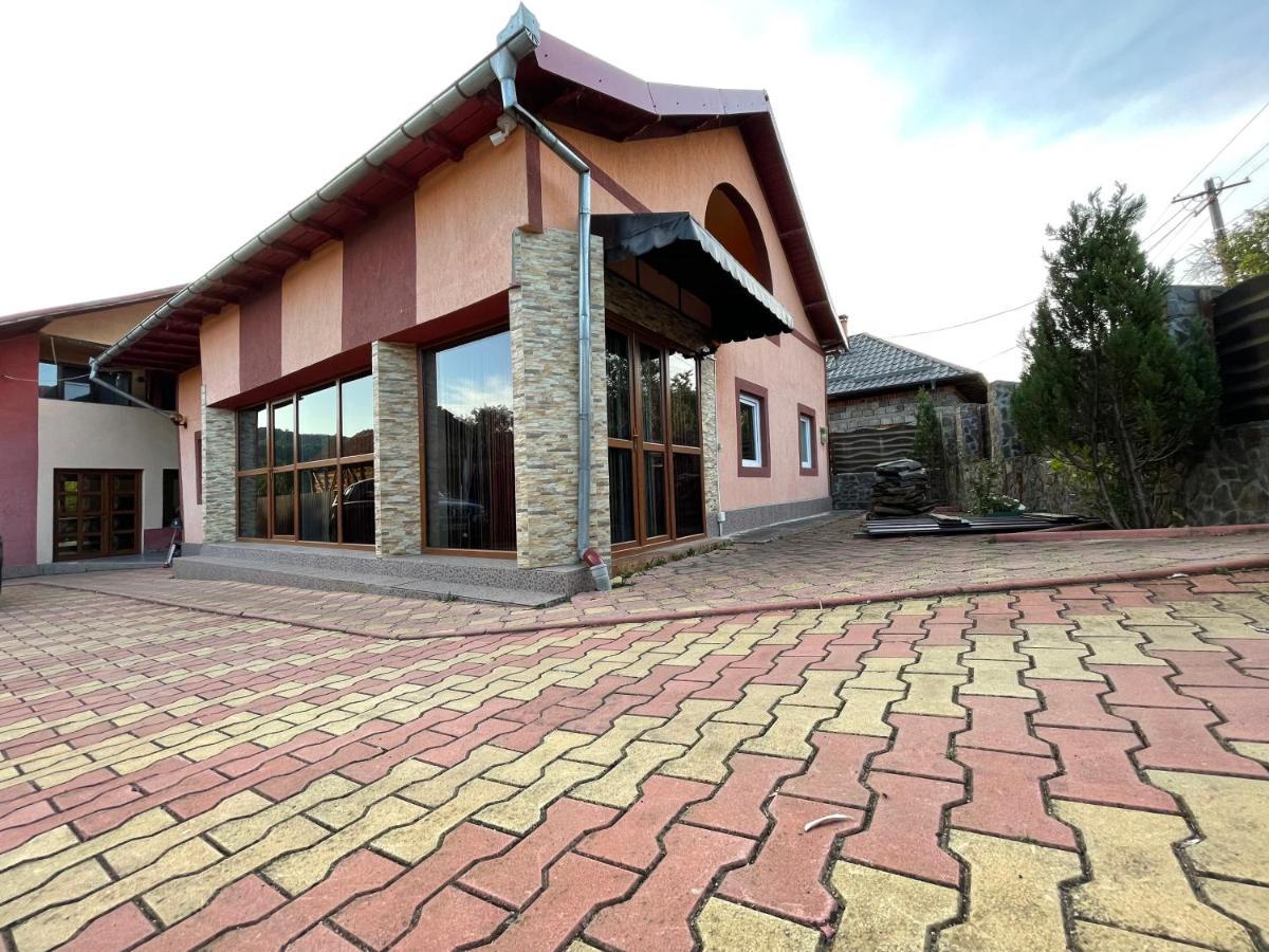 Pensiunea Colt De Rai Corbi Exterior photo